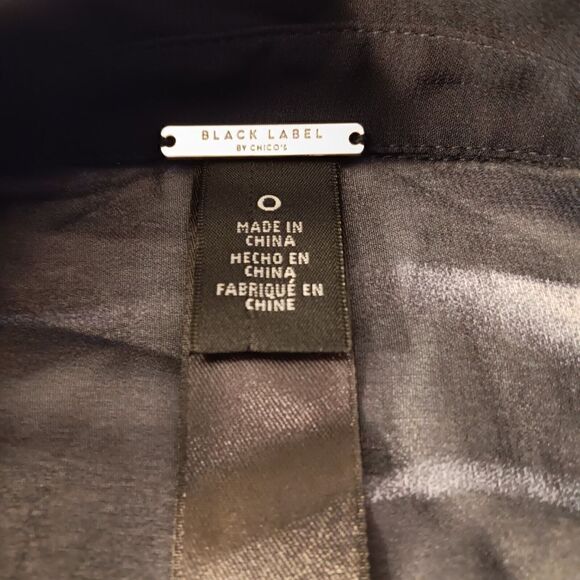 Chico's Black Label Size 0 Sm Navy/White Animal Print Sheer Top w/Zipper Detail - Picture 4 of 8